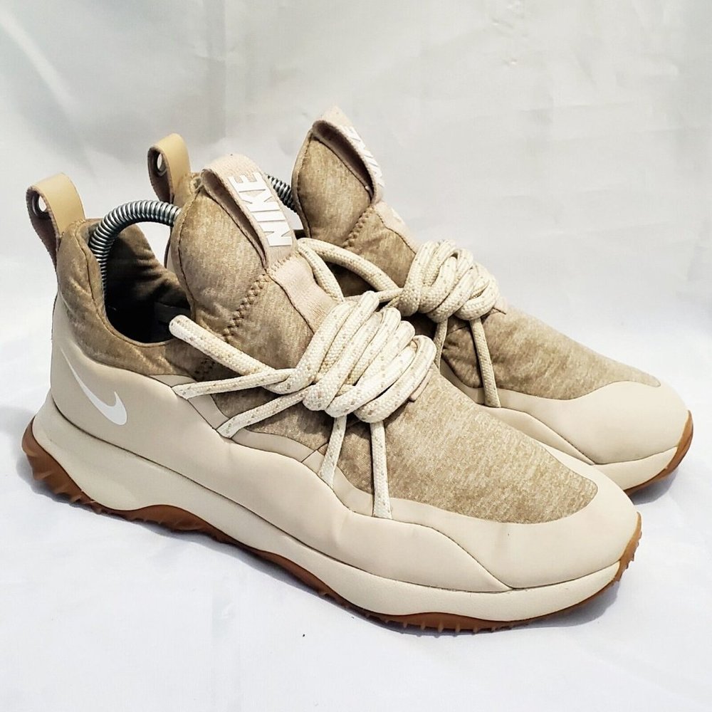 Nike Women's Beige Tan Cream Sneakers
